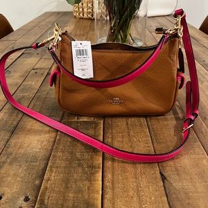 Retro 90’s style Coach Pennie 25 bag NWT